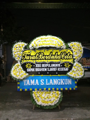 Papan Bunga Duka di Kalidawir